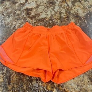 Lululemon shorts size 6 Tall Hotty hot